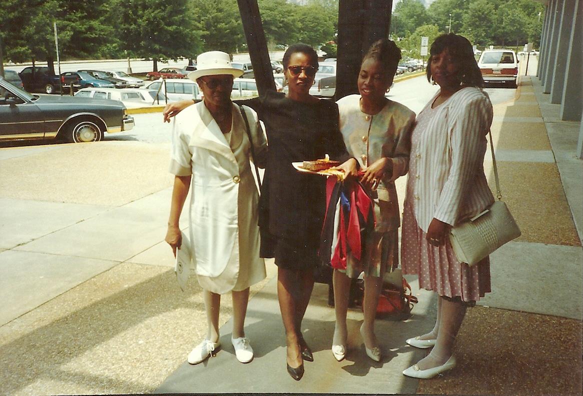 Ella & daughters Doris, Zoretta, Annette