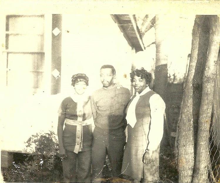 Izora, Essie, & their nephew Frank Yates