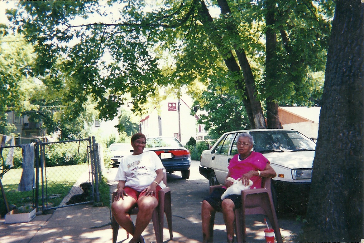 Izora & daughter Ann Wade