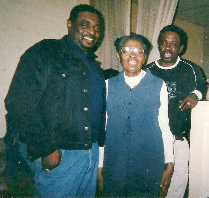 Ella, sons Willie A. & Willie G.